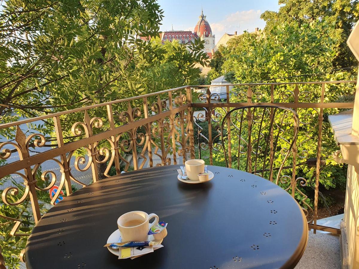 Deák Panzió Acomodação com café da manhã Nagykoros Exterior foto
